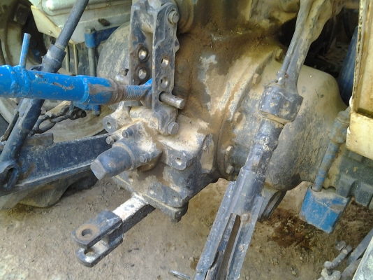 ขายรถแทรกเตอร์ ฟอร์ด 6610 อุปกรณ์ 3 อย่าง พร้อมเล่มทะเบียน