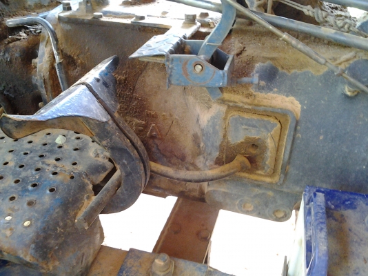 ขายรถแทรกเตอร์ ฟอร์ด 6610 อุปกรณ์ 3 อย่าง พร้อมเล่มทะเบียน