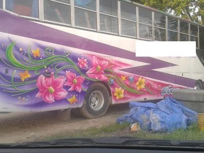 ขายรถบัสหกล้อพัดลมสภาพสวยพร้อมใช้ โทร 088-4501277