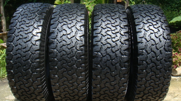 ขายยาง BF Goodrich Allterrain 265 75 r16 ปลายปี10 สวยๆ ขายยาง BF Goodrich Allterrain 265 75 r16 ปลายปี10 สวยๆ
