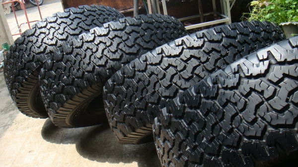 ขายยาง BF Goodrich Allterrain 265 75 r16 ปลายปี10 สวยๆ ขายยาง BF Goodrich Allterrain 265 75 r16 ปลายปี10 สวยๆ