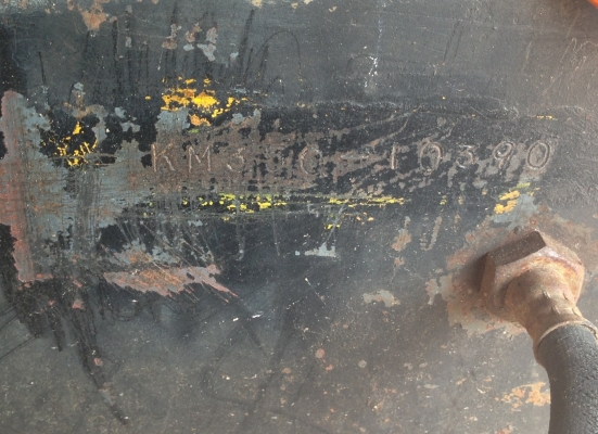 HINO KM 350 - 100 HP DM100 รถบรรทุก 6 ล้อ หัวเก๋ง HINO FB กระจกหน้ากระจกประตูซ้ายขวาครบหมด กระบะเหล็กคาร์โก้ความยาว 4.30 เมตรสภาพดีสุดๆ ช่วงล่างใหญ่เฟืองท้ายคานหน้าติด F แล้ว ยาง 8.25 ขอบ 16 สภาพดีมาก ราคาต่อรองได้นะครับ