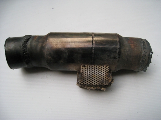 หม้อพักท่อไอเสียช่วยเพิ่มอัตราเร่ง (ไม่ได้ใช้แล้ว)