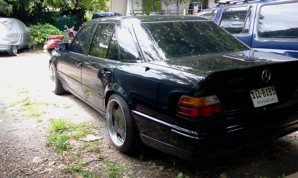 รถหรูพร้อมซิ่ง