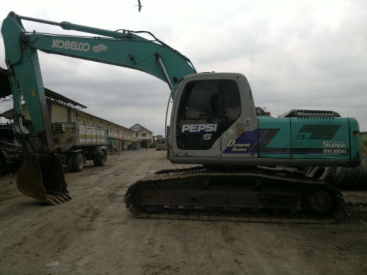 ขายรถแบคโฮ KOBELCO SK200-YN-10 ซีเรี้ยล.40457 เอกสารใบแจ้งจำหน่าย เอวแน้น ไฟฟ้าครบ รถสวย ราคาย้อมๆรีบจองด่วน