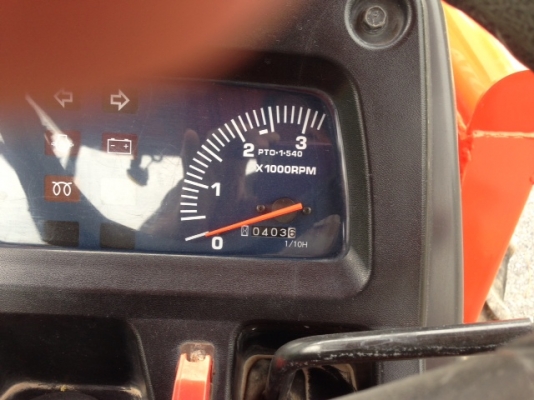 ขายด่วน..รถไถ KUBOTA L4508 DI ขับ 4 WD รถสภาพใหม่ เลขไมล์เพียง 403 ชั่วโมง มีใบดันหน้า ผาน 4 ตราช้าง รถสวยแจ่ม มีทะเบียนครบ.