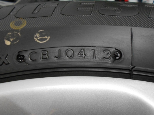 ขายล้อแม็ก chevrolet Colorado ขอบ 16 พร้อมยางป้ายแดงปี 13/เทิร์นได้-ใส่ฟรีค่ะ