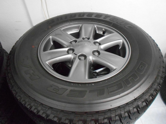 ขายล้อแม็ก All new D-max (X-series) ขอบ 16 (สีรมดำ)พร้อมยางปี 12/เทิร์นได้-ใส่ฟรีค่ะ