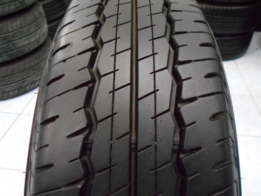 ขายยาง Dunlop 215/70/16 ปี 12 ป้ายแดง 4 เส้น/ถอด ถ่วง ใส่ฟรีค่ะ