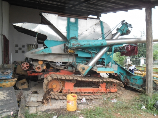 รถเกี่ยวข้าว