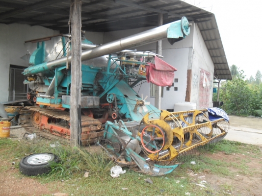 รถเกี่ยวข้าว