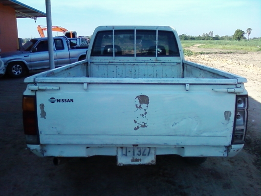 ขายนิสสัน ฝาแดง พร้อมใช้อยู่สารคาม