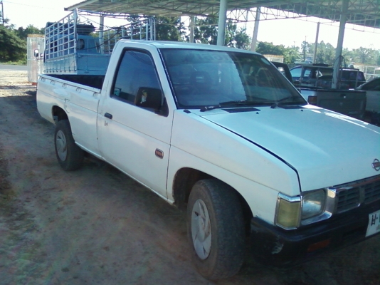 ขายนิสสัน ฝาแดง พร้อมใช้อยู่สารคาม