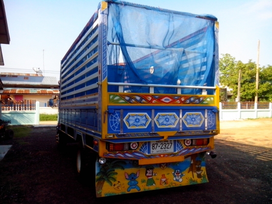 ขาย NPR 135 หล่อๆครับรถผมเองครับไม่ค่อยใด้ใช่