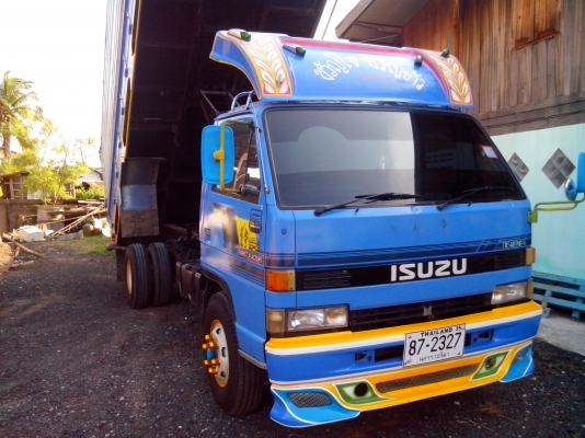 ขาย NPR 135 หล่อๆครับรถผมเองครับไม่ค่อยใด้ใช่