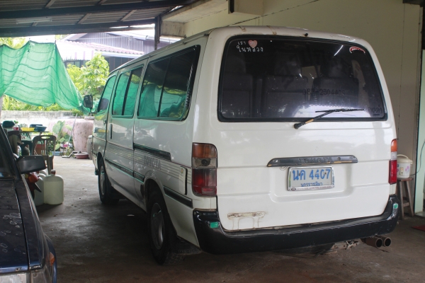 รถตู้หัวจรวด สวยสวยจริงๆ ติดแก๊ส LPG ลดกระหน่ำ!!! ด่วนๆๆ