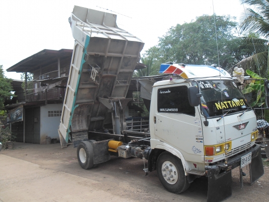 ขายหกล้อ Hino Km777 สภาพพร้อมใช้งาน เครื่องดี ยางดี ครัชชีสวย