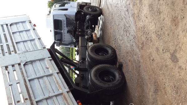 HINO 2 K   240 แรง ดั้มแม่ลูก ลูกเนียม 2 คาน