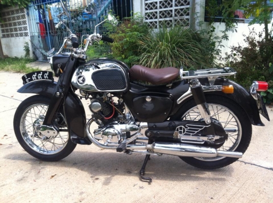 ขายหรือแลก c92 benly เครื่องอกร่อง ของครบ แท้ๆ สวยๆ ทะเบียนเต็ม โอน เครื่องดี ของเดิมทั้งคัน สีดี 0918759329