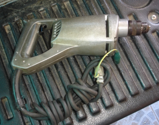 สว่านไฟฟ้า makita รุ่น 6401 (360w.)