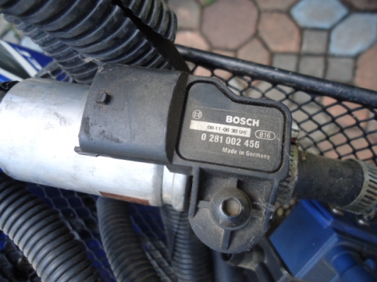 ขายชุดติดตั้งแก๊สหัวฉีดมือสองสภาพใหม่ พร้อมใช้ สำหรับรถยนต์ 4 สูบหัวฉีด ราคาถูกๆครับ ขายชุดติดตั้งแก๊สหัวฉีดมือสองสภาพใหม่ พร้อมใช้ สำหรับรถยนต์ 4 สูบหัวฉีด ราคาถูกๆครับ