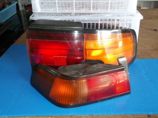 ขายไฟท้าย มาสด้า 323 GL-X 5 ประตู ปี 1986