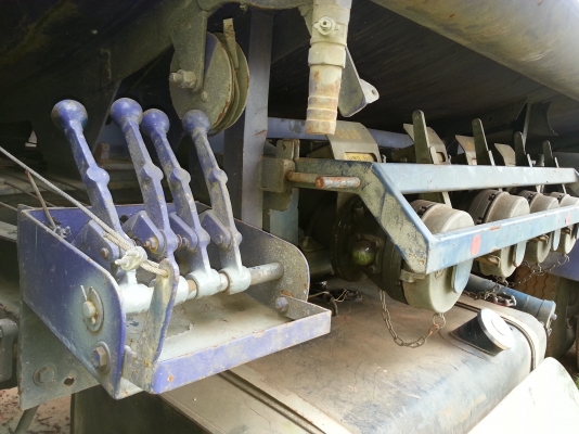 รถบรรทุกน้ำมัน HINO F18 หัวสิงห์ไฮเทค  เครื่อง H07D