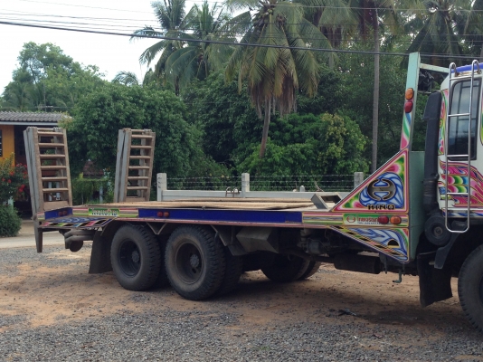 ขาย!!!!! 10 ล้อ ติดต่อเจ๊เอ๋ 081-0435013 HINO 3H เครื่อง Jo 260 สภาพสวยพร้อมใช้