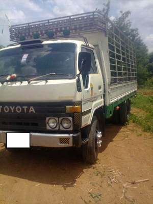 6ล้อ โตโยต้า