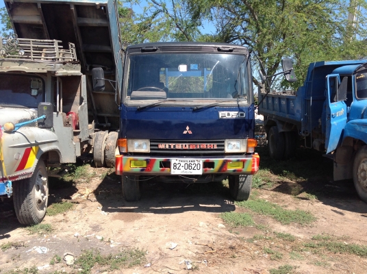 รถเทรลเลอร์ mitsubishi สภาพพร้อมใช้งาน