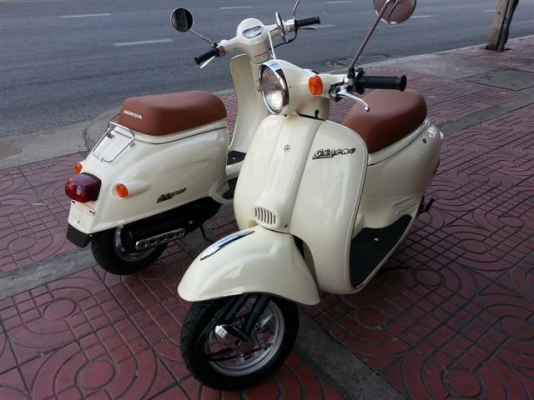 Honda giorno 50cc (สีครีมไข่ไก่) ประกอบใหม่ (มือ1ไทย) Honda giorno 50cc (สีครีมไข่ไก่) ประกอบใหม่ (มือ1ไทย)