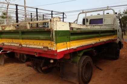 HINO FB 150 HP JO5C หกล้อดั๊มพ์ กระบะดั๊มพ์เหล็ก 4 ตันความยาว 3.90 เมตรสภาพสวย เครื่องแห้งแรงดีไม่มีเยิ้ม ภายในเก๋งคอนโซลสวยครบ พวงมาลัยเพาเวอร์ เบรคทริ๊ปฟี้ ช่วงล่างใหญ่คัชซีสวยไม่มีผุไม่มีดาม เฟืองท้ายกับคานหน้าติด F แล้ว ยาง 8.25 ขอบ 16 สภาพดี 70\% พร้อ HINO FB 150 HP JO5C หกล้อดั๊มพ์ กระบะดั๊มพ์เหล็ก 4 ตันความยาว 3.90 เมตรสภาพสวย เครื่องแห้งแรงดีไม่มีเยิ้ม ภายในเก๋งคอนโซลสวยครบ พวงมาลัยเพาเวอร์ เบรคทริ๊ปฟี้ ช่วงล่างใหญ่คัชซีสวยไม่มีผุไม่มีดาม เฟืองท้ายกับคานหน้าติด F แล้ว ยาง 8.25 ขอบ 16 สภาพดี 70\% พร้อ