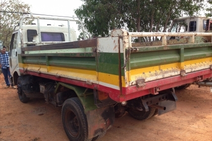 HINO FB 150 HP JO5C หกล้อดั๊มพ์ กระบะดั๊มพ์เหล็ก 4 ตันความยาว 3.90 เมตรสภาพสวย เครื่องแห้งแรงดีไม่มีเยิ้ม ภายในเก๋งคอนโซลสวยครบ พวงมาลัยเพาเวอร์ เบรคทริ๊ปฟี้ ช่วงล่างใหญ่คัชซีสวยไม่มีผุไม่มีดาม เฟืองท้ายกับคานหน้าติด F แล้ว ยาง 8.25 ขอบ 16 สภาพดี 70\% พร้อ HINO FB 150 HP JO5C หกล้อดั๊มพ์ กระบะดั๊มพ์เหล็ก 4 ตันความยาว 3.90 เมตรสภาพสวย เครื่องแห้งแรงดีไม่มีเยิ้ม ภายในเก๋งคอนโซลสวยครบ พวงมาลัยเพาเวอร์ เบรคทริ๊ปฟี้ ช่วงล่างใหญ่คัชซีสวยไม่มีผุไม่มีดาม เฟืองท้ายกับคานหน้าติด F แล้ว ยาง 8.25 ขอบ 16 สภาพดี 70\% พร้อ