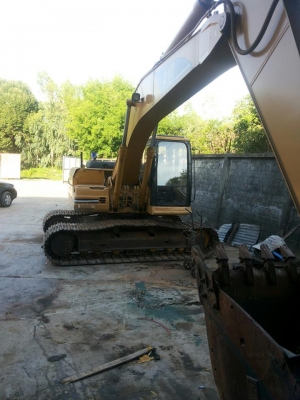 ขายรถแบคโฮ CAT 320B สภาพพร้อมใช้งาน
