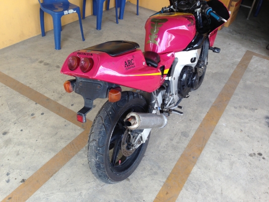 ขายด่วนๆร้อนเงินCbr250rrปี92ทะเบียนแท้เล่มเขียวครับ ราคา40,000 สนใจติดต่อ 091-8190386ต่อรองได้ครับ