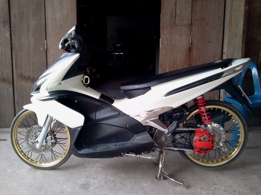 ขายแอร์แบลดแต่งพองามครับ