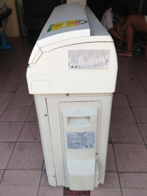 **** ขายแอร์ DAIKIN 12500 BTU สภาพ 90 \% ****