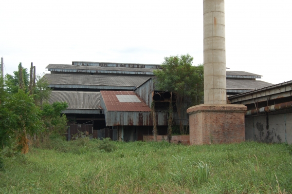 โครงสร้างโรงสีพร้อมเครื่องจักร