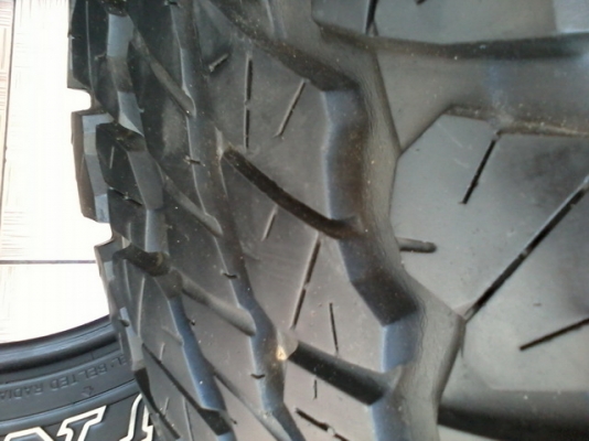 ขายยาง Dunlop Grentek 31x10.5 R15 ปี10
