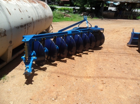 ขายแล้ว..คุณอภิวัฒน์(อาร์ม) อ.โนนสะอาด อุดรฯ...หางไถ9จาน ของกลกิจ บ้านโป่ง มารับพร้อมขาลิปเปอร์และเบาะถุงลมครับ