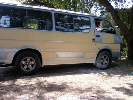 TOYOTA HIACE หัวจรวด ปี 91 เคื่อง1J LPG AUTOมี POWERมี  CENTRAL ROCK