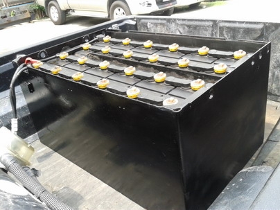 ขายด่วนแบตเตอรี่รถยกโฟร์คลิฟท์ ขายด่วนแบตเตอรี่รถยกโฟร์คลิฟท์