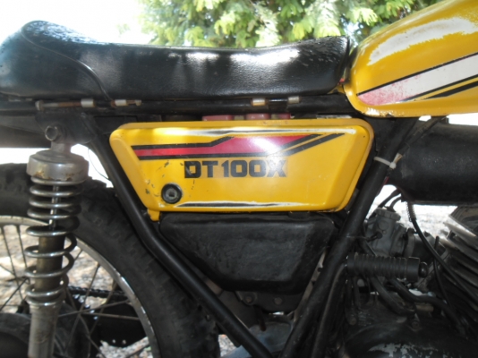 ขาย dt 100 สภาพเดิมสีเดิมหายากลดแล้วครับ 19000 ขาย dt 100 สภาพเดิมสีเดิมหายากลดแล้วครับ 19000