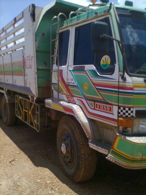 MISSUBISHI  URO   1      2 เพลาดั้ม กระบะเนียม เครื่อง 6 B16   TURBOINTER