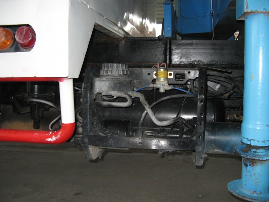 ขาย 6ล้อ ฮีโน่เครน 3 ตัน เมก้า 175 แรง ยาว 5.80  ปี 2004  สภาพสวยเดิมเครื่องดี พร้อมใช้งาน ชมก่อนได้ครับ สนใจติดต่อ 081-9425443