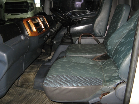 ขาย 6ล้อ ฮีโน่เครน 3 ตัน เมก้า 175 แรง ยาว 5.80  ปี 2004  สภาพสวยเดิมเครื่องดี พร้อมใช้งาน ชมก่อนได้ครับ สนใจติดต่อ 081-9425443