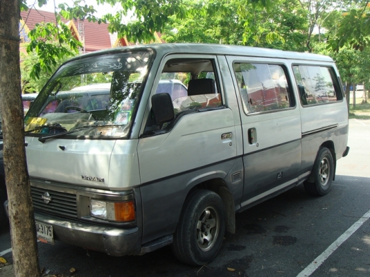ขายรถตู้Nissan Urvan ปี92 เครื่อง TD25 เดิม สุดทน