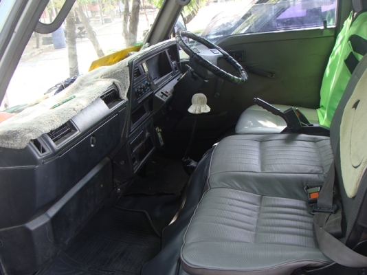 ขายรถตู้Nissan Urvan ปี92 เครื่อง TD25 เดิม สุดทน