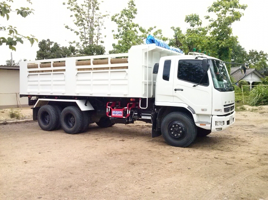 ขาย10ล้อดัมพ์ Mitsubishi Fuso Fn 240