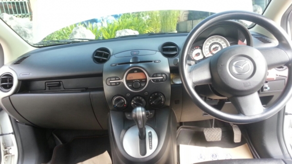 ขายดาวน์ รถมาสด้า2 ซีดาน เกียร์ออโต้